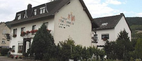 Weingut-Gästehaus Hermes-Lex