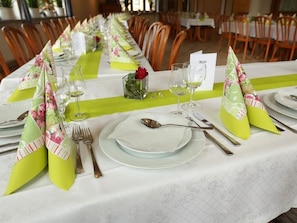 Banquet hall