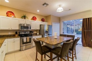 Fully equipped kitchen