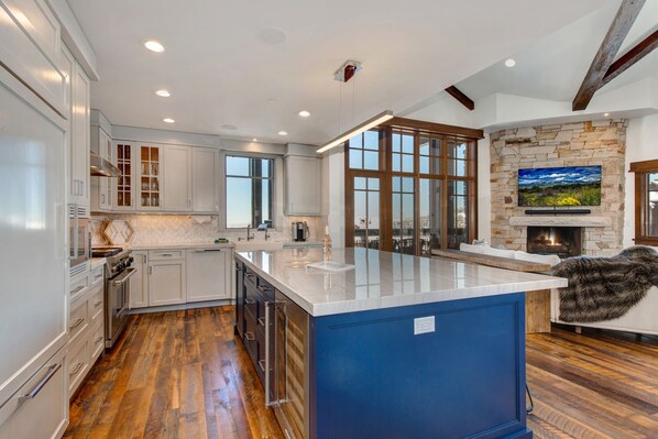 Kitchen and Great Room overlooking ski run