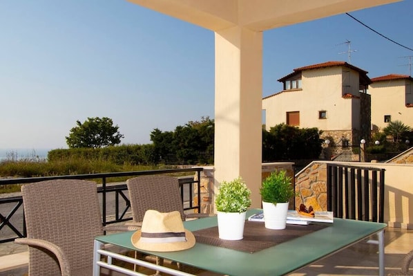 Balcony and dining area