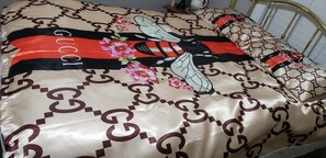 Silk Gucci for the King and Queen