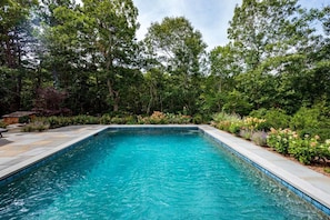 18x30-Foot Heated Gunite Pool