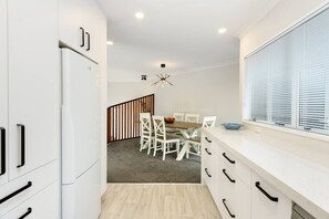 Kitchen/ dining