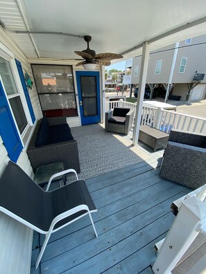 May 2021 - New outdoor furniture added. Used to seat 4. Now seats 6 or 7!  