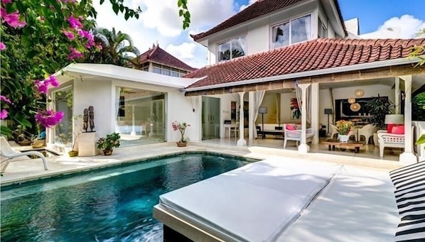 Beautifull Design 3 Bed Villa, Seminyak"