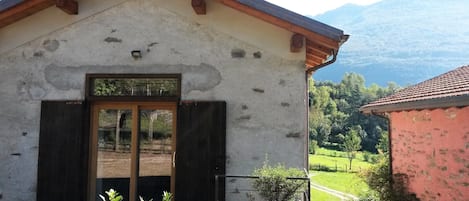 Loft Lagoenatur ai margini del bosco vicino al lago