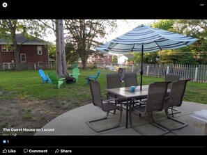 Outdoor dining