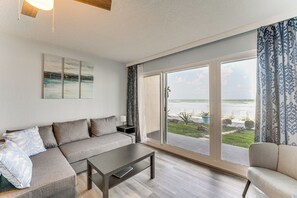 Living Room | Full Sleeper Sofa | Smart TV | Single-Story Unit