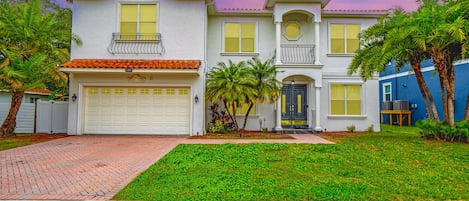 South Tampa -Virginia Park is one of the most prestigious neighborhoods in Tampa