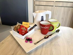 Kaffee und/oder Kaffeemaschine