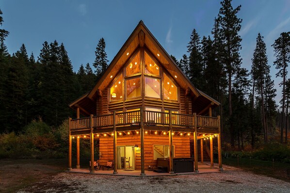 Welcome Home to the Bearfoot Chalet