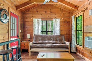 WiFi | Comfy Futon | Smart TV