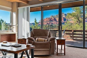 Glorious Red Rock Mountain Views out the Large Panoramic windows