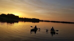 Kayaks are available to go on the lake 