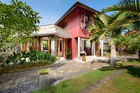 2 Bedrooms Villa, Uluwatu