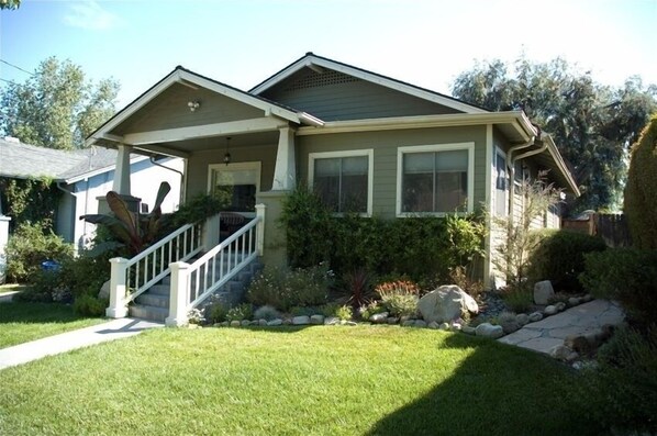 Front porch and entrance