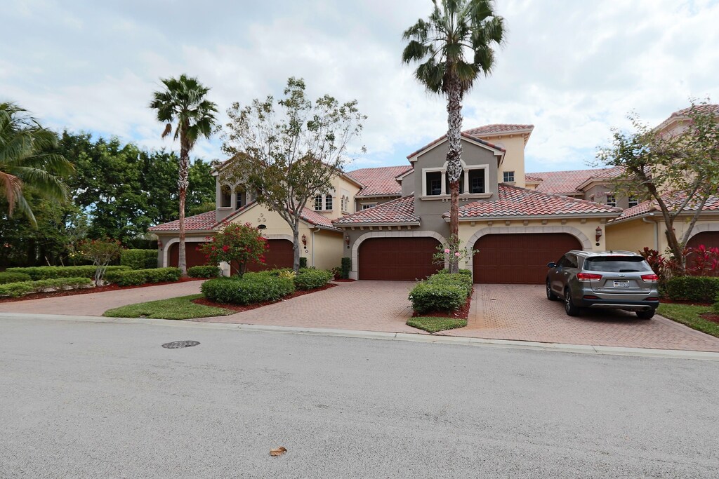 Picture of villa