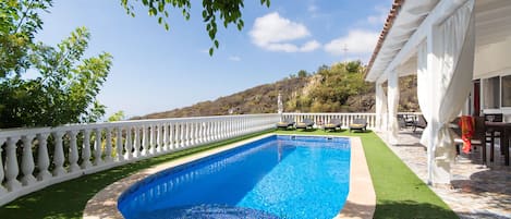 Beautiful private pool, villa and terrace