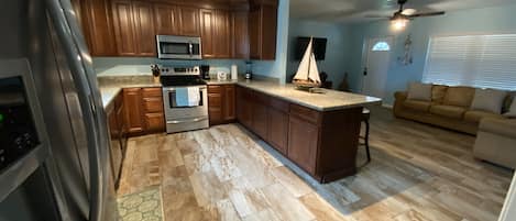 Enjoy cooking in this beautiful kitchen! There are also 3 TV's throughout home.