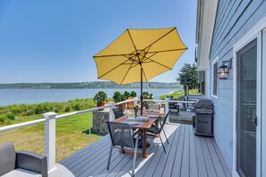 Private Deck | Outdoor Dining Table | Bay Views