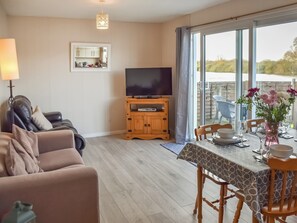 Light and airy open-plan living space | Pintail, Brundall, near Norwich