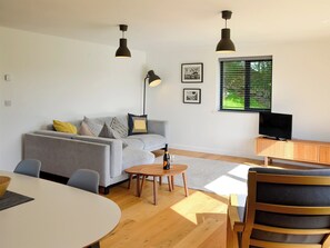 Open plan living space with oak floor | The Perch - Highfield, Nancherrow, near Penzance