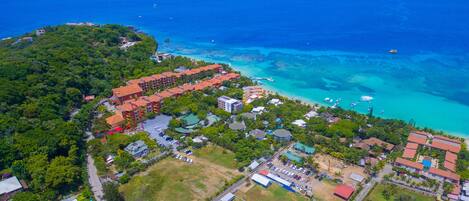 Walking distance to West Bay beach