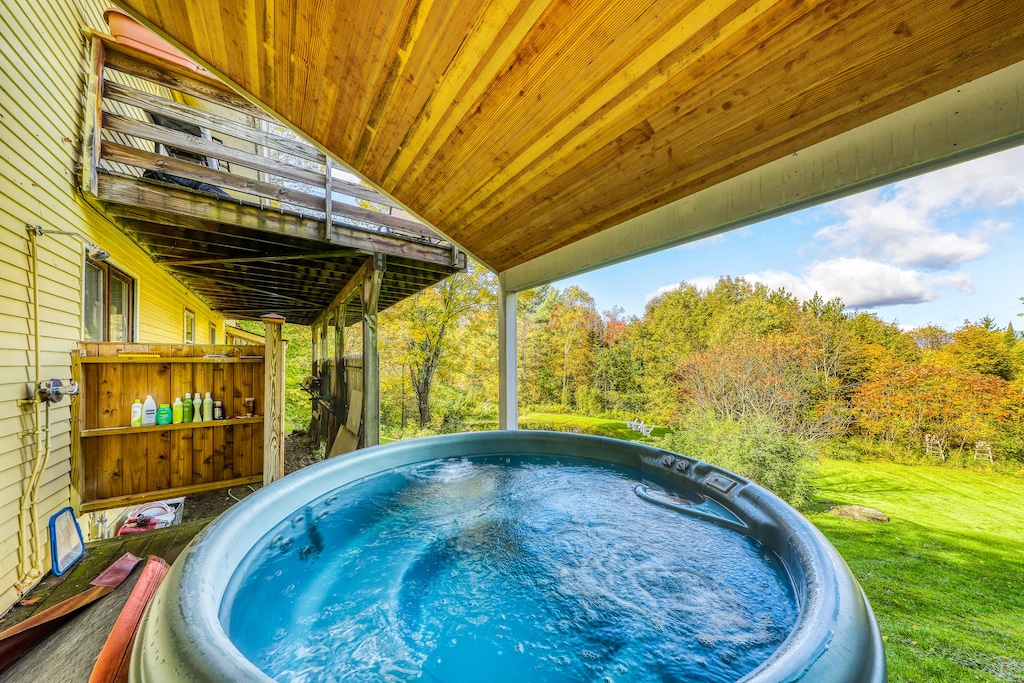10 Insanely Romantic Getaways in Vermont with Hot Tub - BeeLoved City