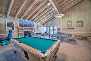 Spielezimmer