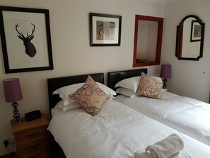 Twin Bedroom Setup