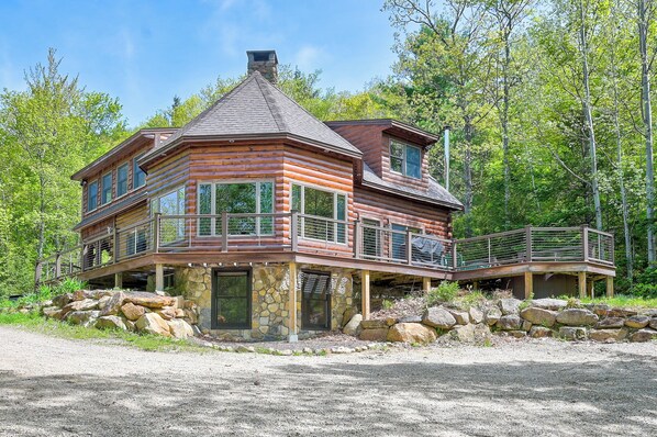 Architecturally designed log cabin
