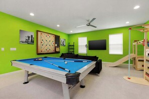 Loft w/ Air Hockey, Pool Table & Mini Jungle Gym