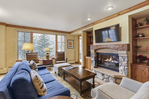 Furniture, Indoors, Living Room, Fireplace, Couch
