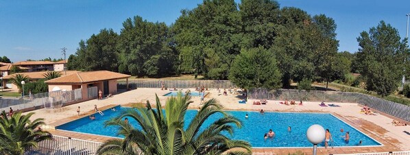 Splash around in the seasonal outdoor pool!