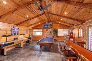 Spielezimmer