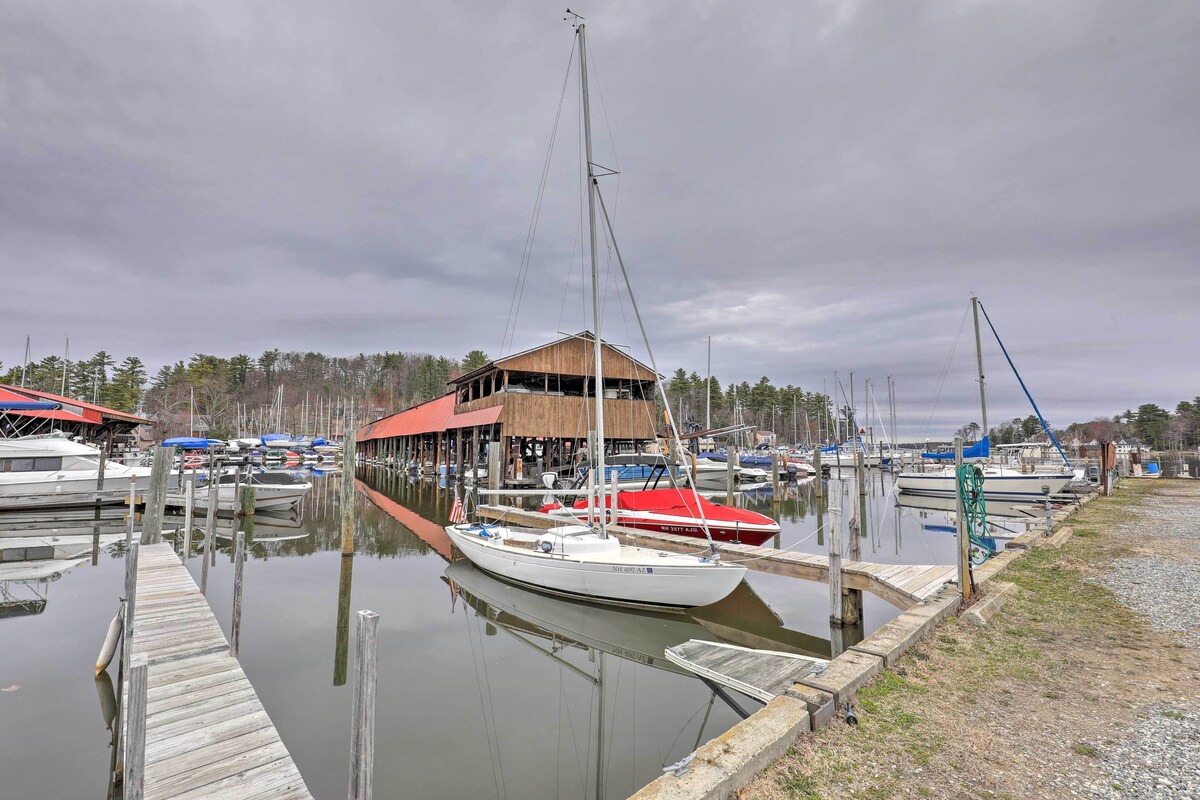 Cute Gilford Cottage w/ Grill – Walk to Marina