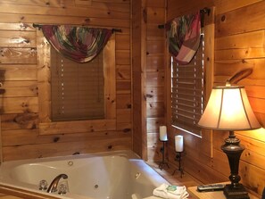 Whirlpool tub in master bedroom!
