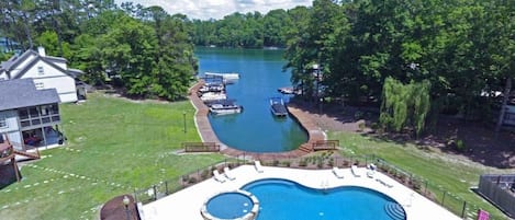 Steps away from the lake and community pool -that you'll likely have to yourself