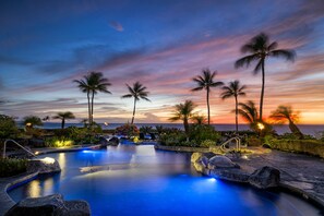 Sunset at the Halii Kai pool area.