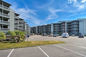 parking for guest and owners