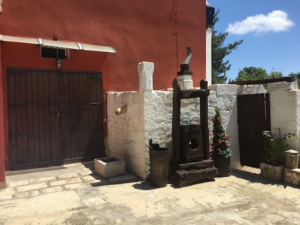 Enceinte de lâhĂ©bergement