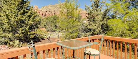 Sedona Vacation Rental | 3BR | 2BA | 2,034 Sq Ft | Stairs Required