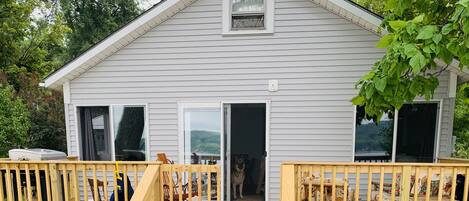 Deck facing the Lake