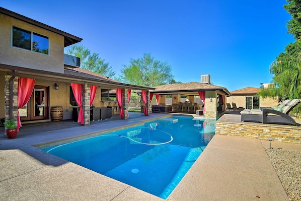 Mesa Vacation Rental Home | 5BR | 3BA | 3,130 Sq Ft | Step-Free Access
