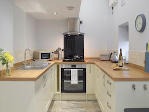 Kitchen | Bluebell Cottage - Penfeidr Cottages, Glanrhyd, near Newport