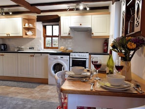 Kitchen and dining area | Mallard&rsquo;s Nest, Skipton