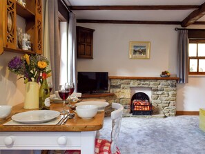 Dining area | Mallard&rsquo;s Nest, Skipton