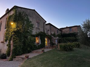 The house at night