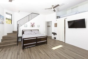 Flooring, Building, Indoors, Floor, Room